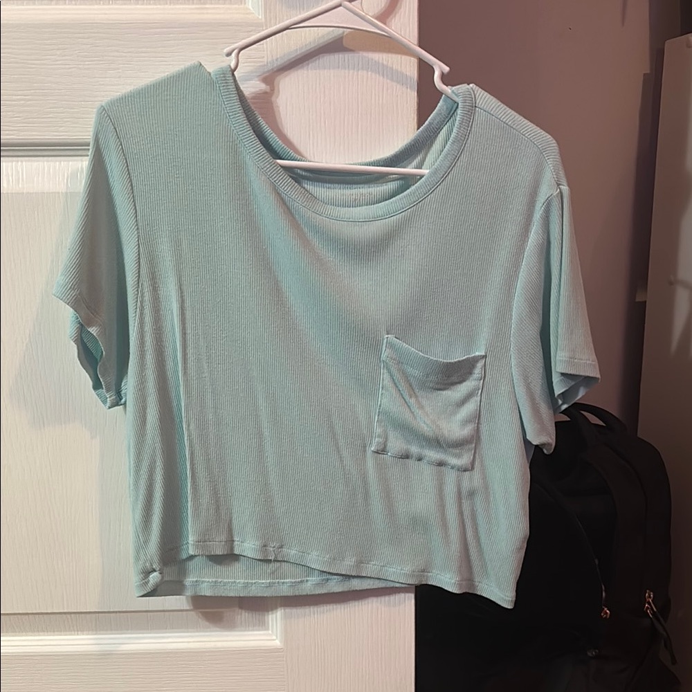 American Eagle Outfitters Green Cropped Relaxed T-Shirt